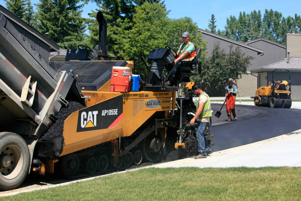 Best Residential Driveway Paver Services  in Holdrege, NE